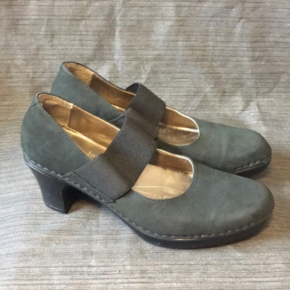 black leather hiking boots